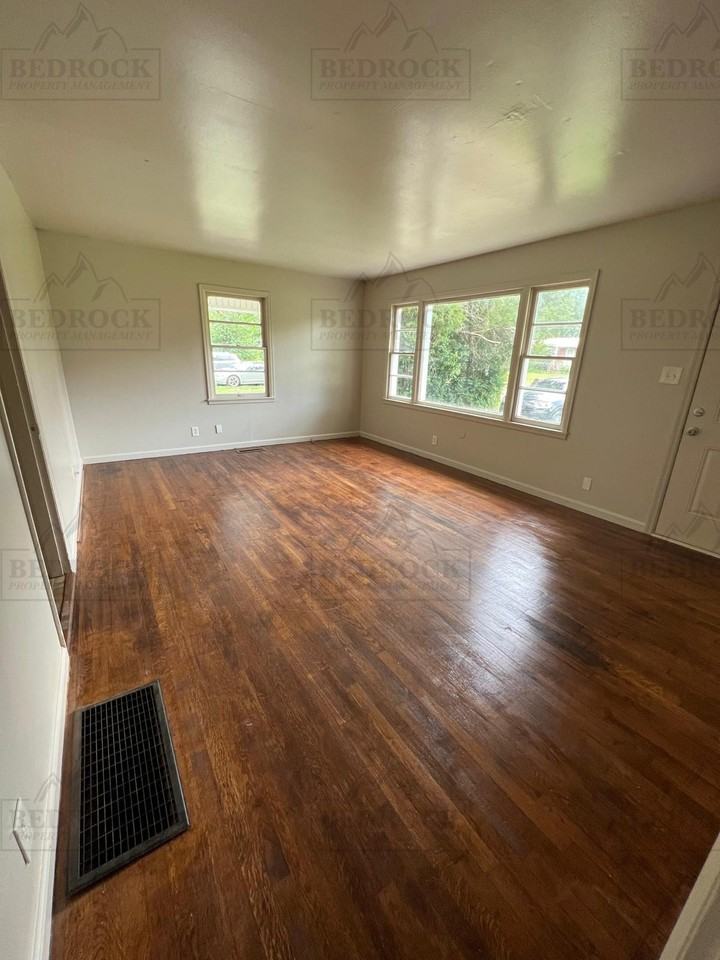 2706 Norton Ave Nw #1 - Photo 4 of 11