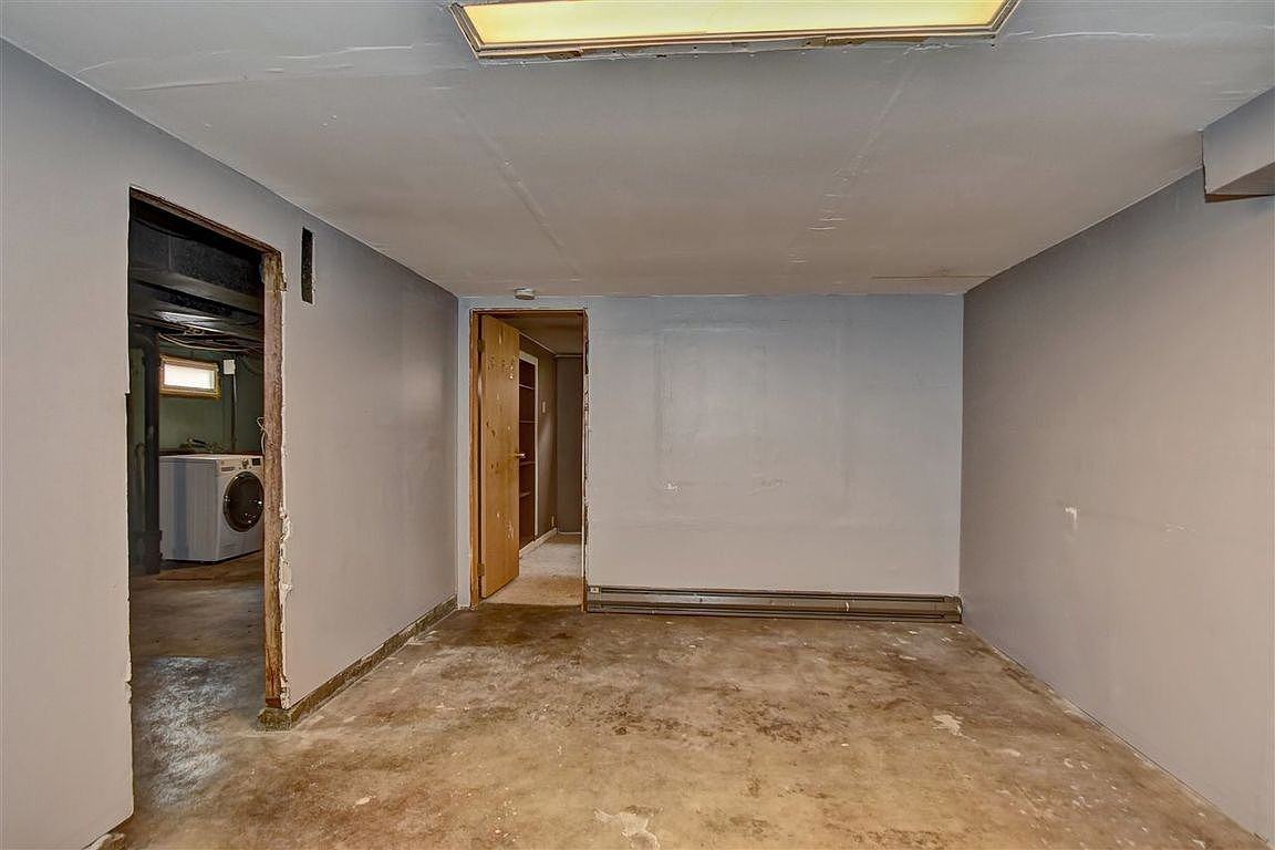 2928 E Liberty Ave #NA - Photo 2 of 5