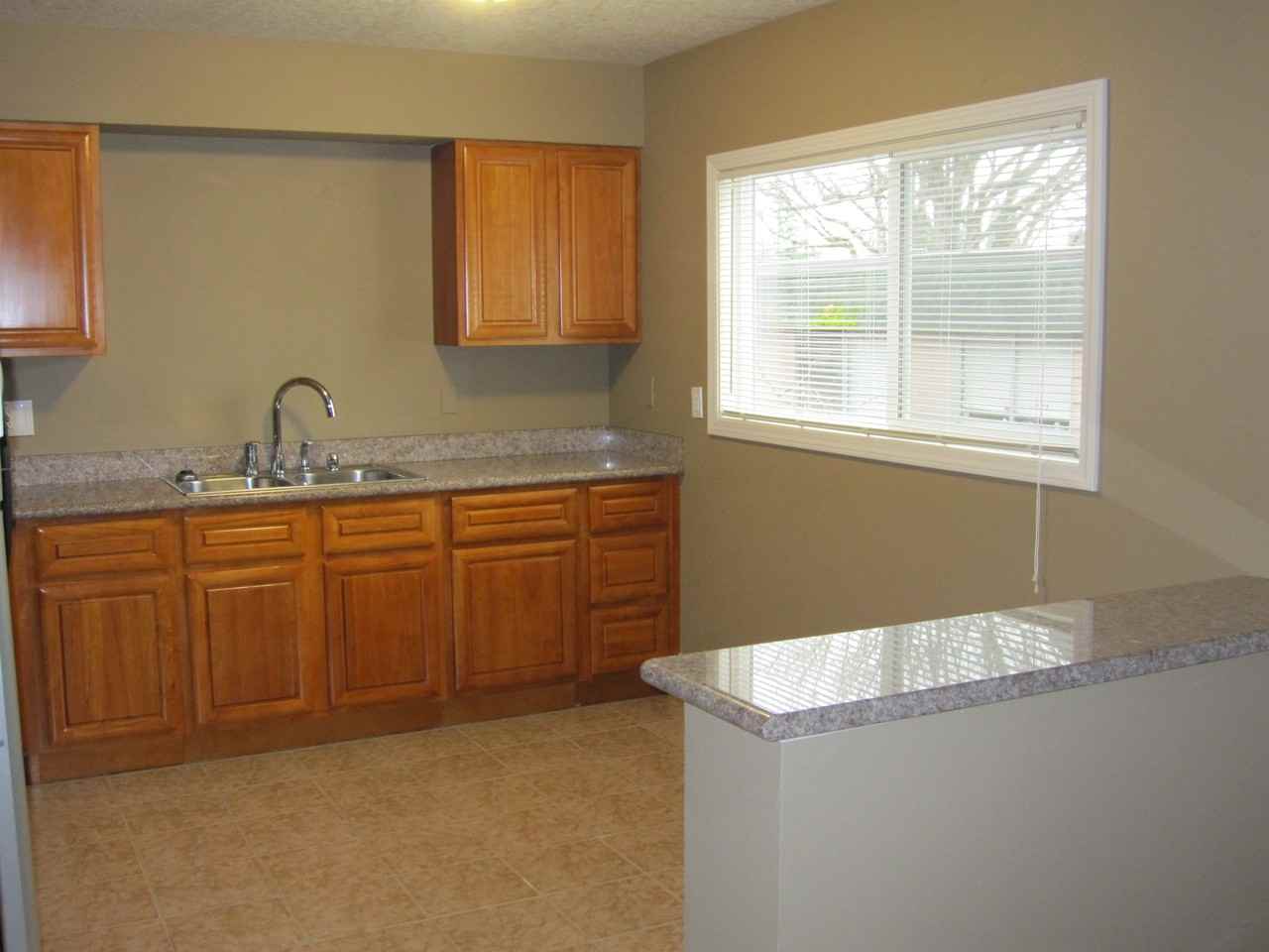 510 Se 29th Ave #NA - Photo 2 of 9