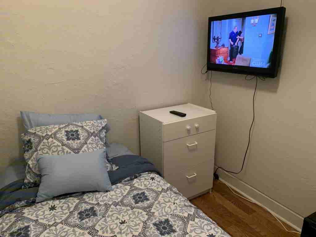 LightHouse C2, Bradenton, FL 34205 1 Bedroom Apartment for 600/month