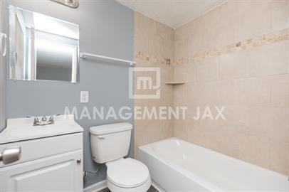 1917 Almeda St - Photo 3 of 19