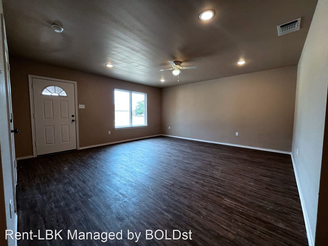 2508 N Avenue P - Photo 2 of 13
