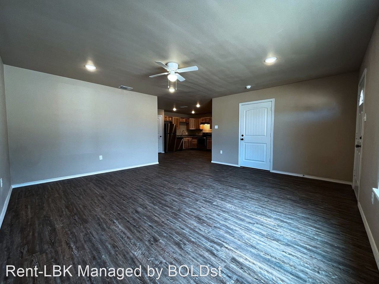 2508 N Avenue P - Photo 3 of 13