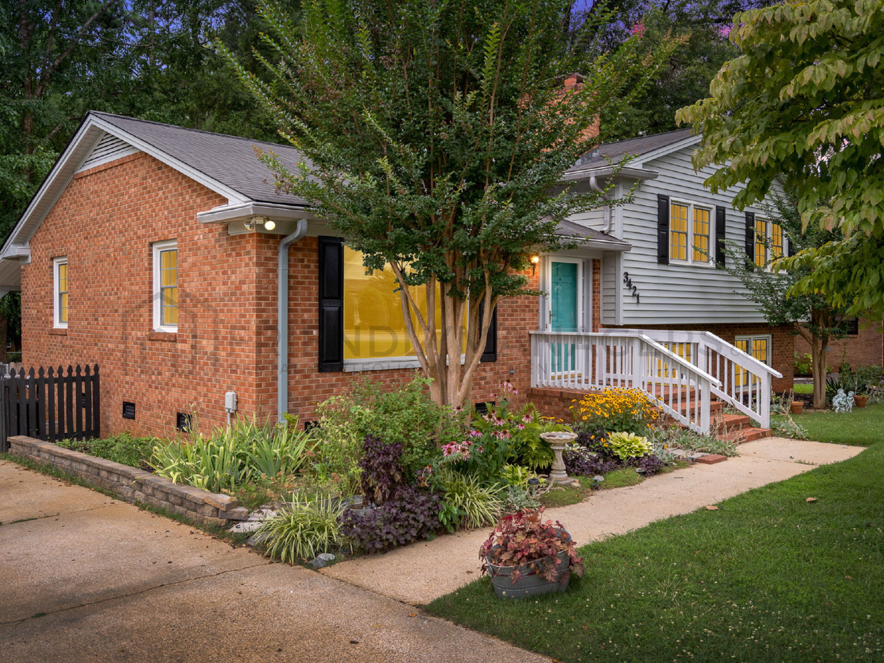 3421 Whitehurst Rd - Photo 2 of 22