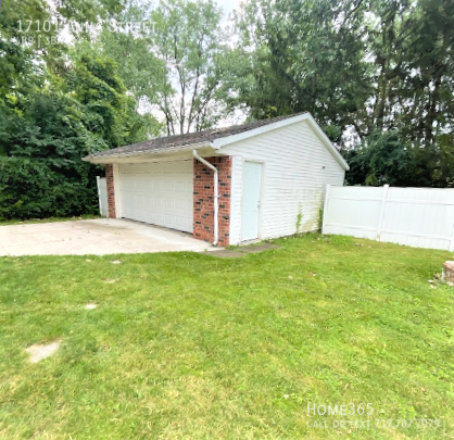 17101 Anna St - Photo 2 of 18
