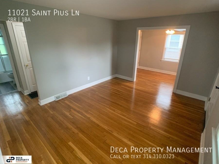 11021 Saint Pius Ln - Photo 2 of 14