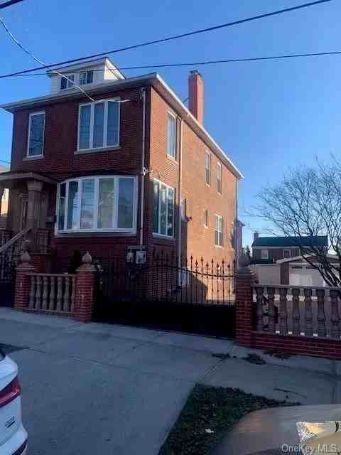 2230 Woodhull Ave #NA - Photo 2 of 7