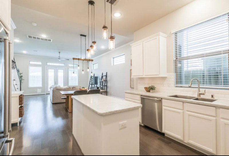 1521 Nashua Street - Photo 4 of 12