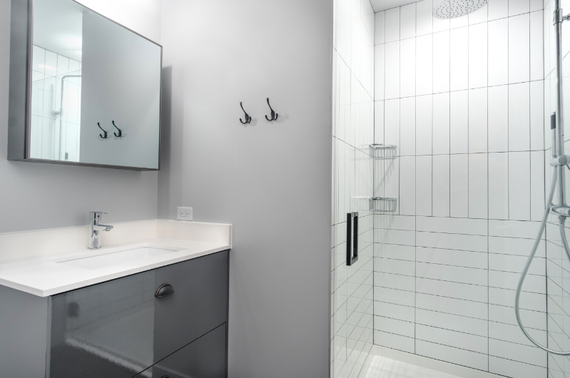 124 W Chicago Ave - Photo 4 of 7