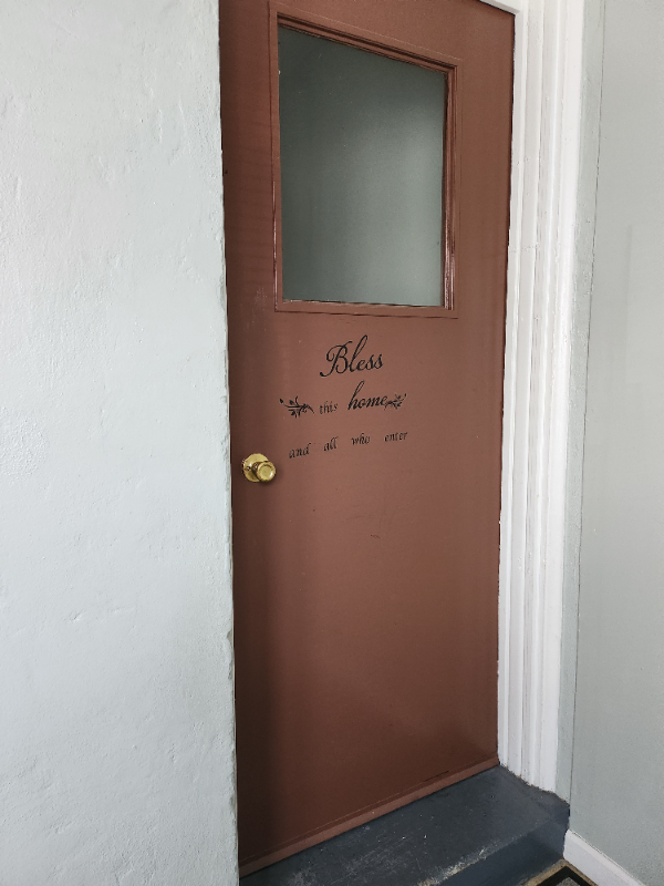 227 E Garrett St - Photo 3 of 18