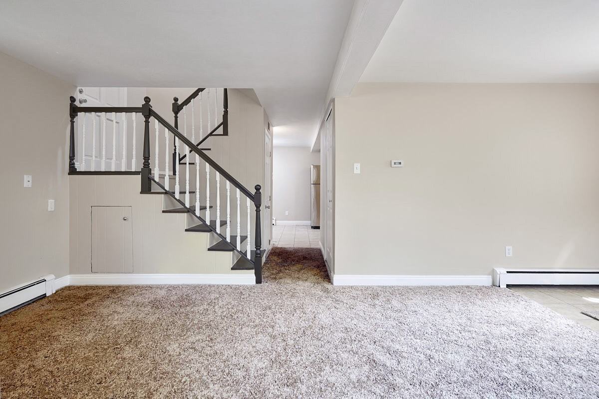 241 Elmwood Dr/LP/Hieronymus #1 - Photo 5 of 15
