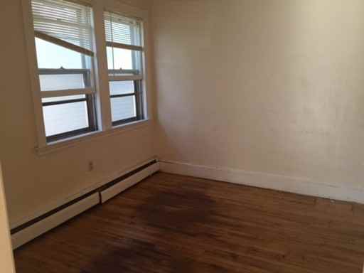 732 Forest Ave - Photo 3 of 9