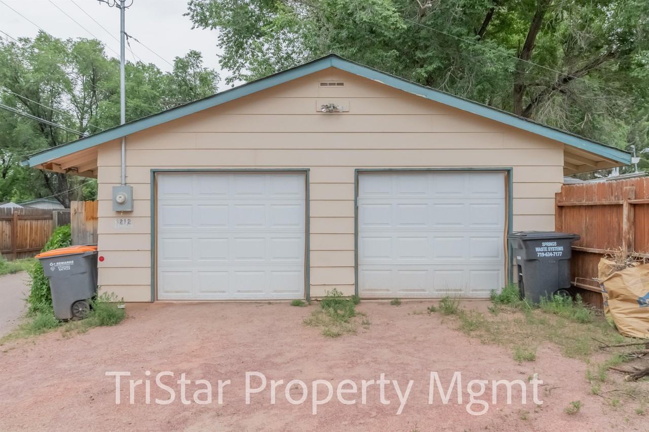 3212 Illinois Ave #1 - Photo 3 of 11
