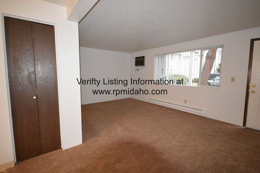 1925 S Vista Ave - Photo 3 of 11