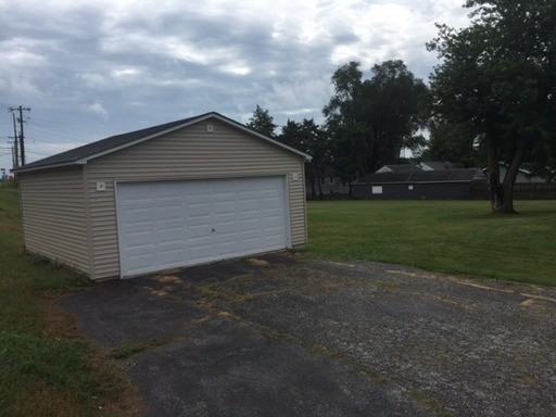 3322 38th Ave - Photo 2 of 10