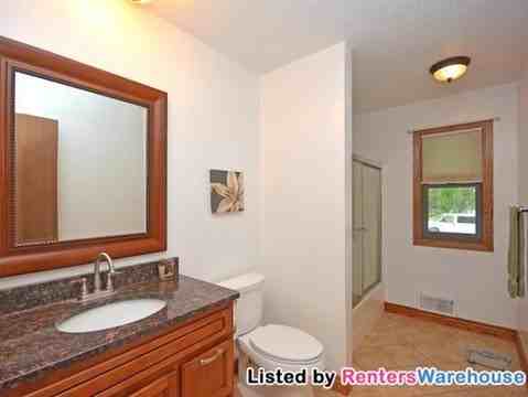 2696 Kempston Dr - Photo 3 of 15