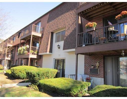 11 Pheasant Cir #6 - Photo 2 of 4