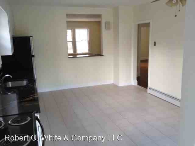 24-26 Stowe Ave - Photo 3 of 8