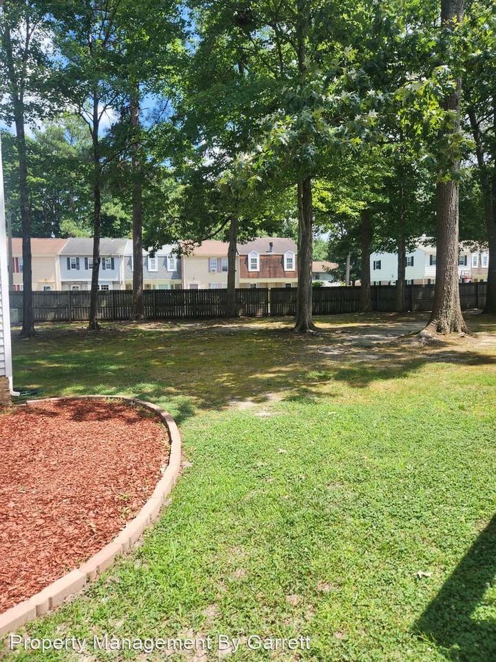 1068 Palmerton Dr - Photo 2 of 16