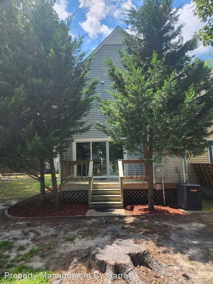 1068 Palmerton Dr - Photo 3 of 16