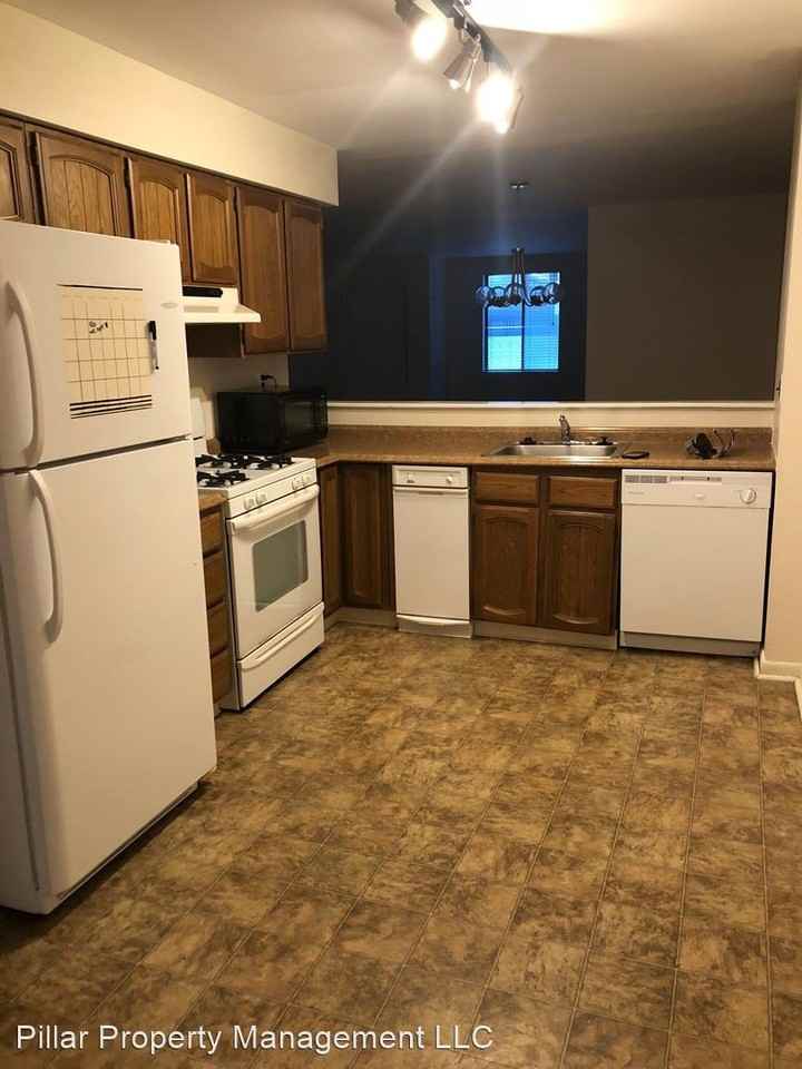 156 N 22nd St Apt A - Photo 3 of 14