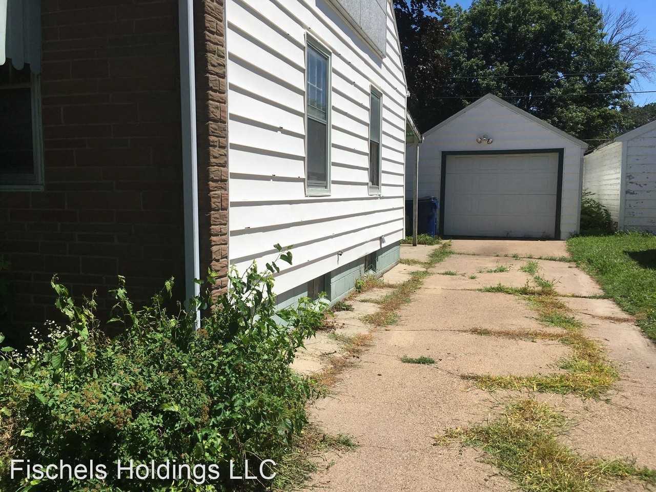 228 Sherman Ave - Photo 3 of 8