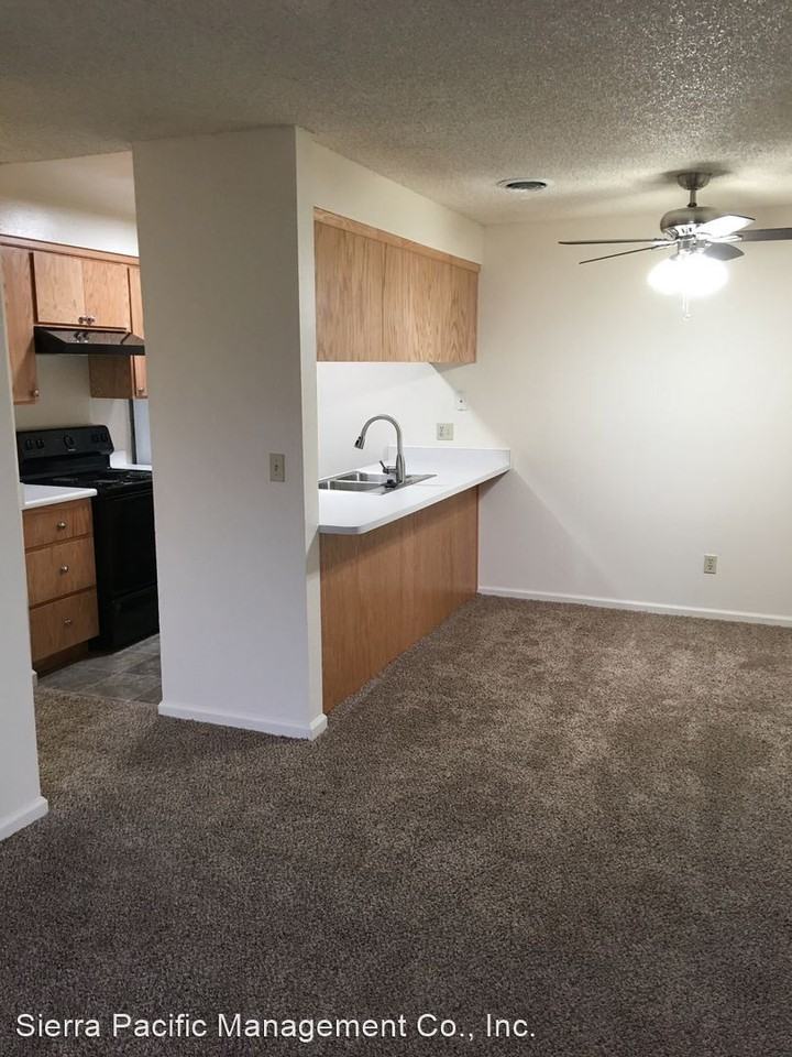 Live Oak Duplexes - Photo 3 of 14