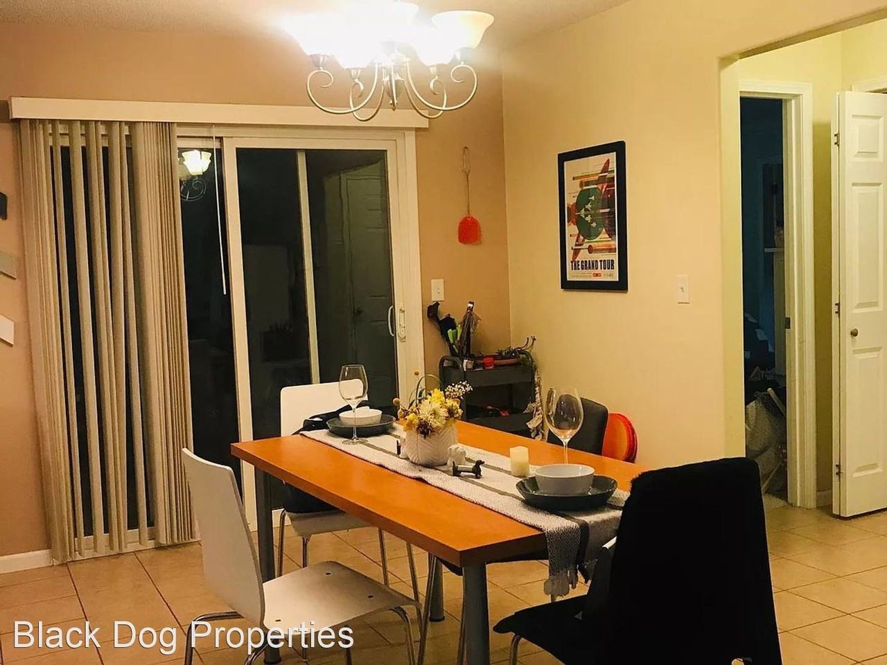 321 Brookmont Dr - Photo 3 of 14