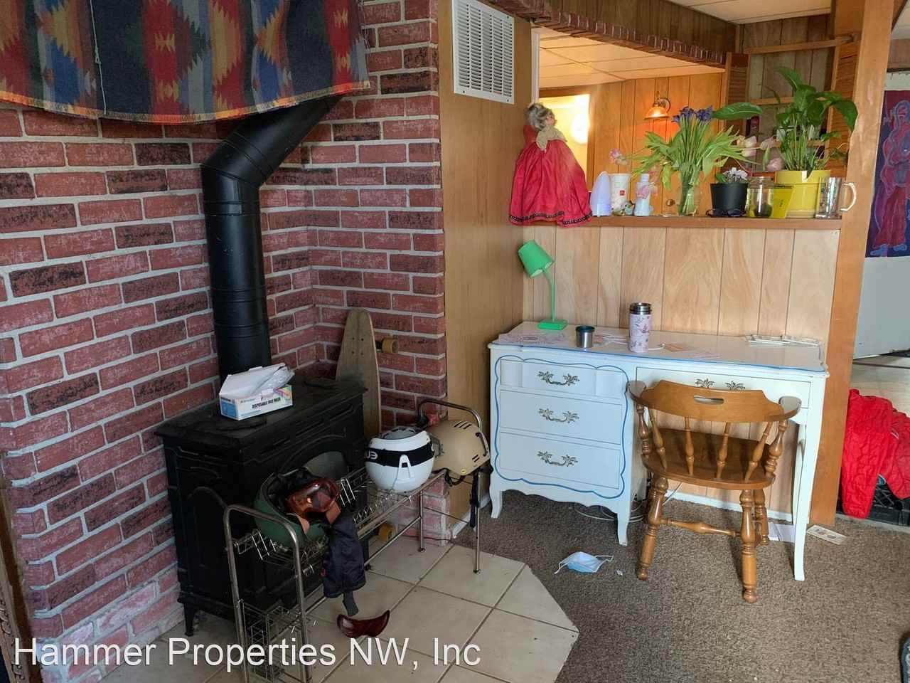 1730 Humboldt St - Photo 3 of 9