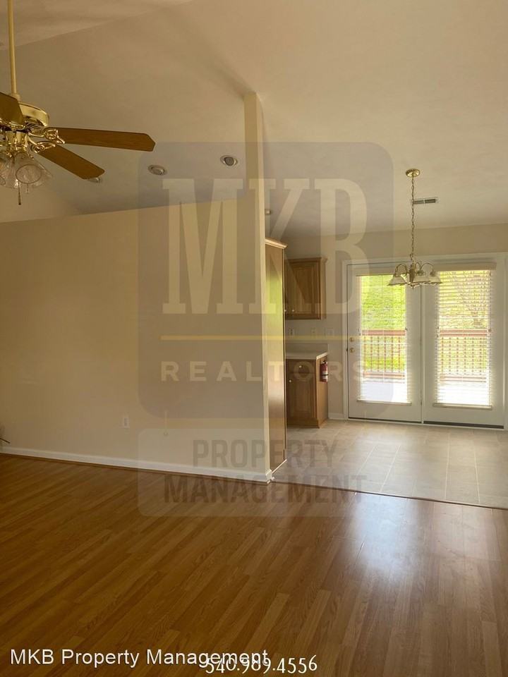 816 Harmon Cir - Photo 2 of 14