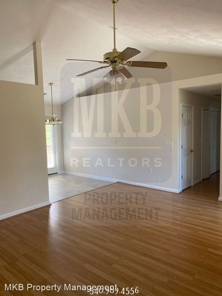 816 Harmon Cir - Photo 3 of 14