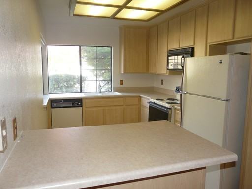 403 Colony Knoll Dr - Photo 3 of 6