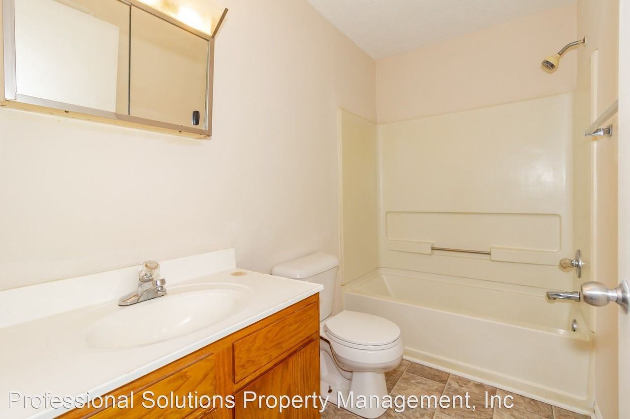 172/174 Westside Dr - Photo 3 of 13