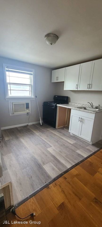 517 Putnam Ave 1-6 - Photo 2 of 7