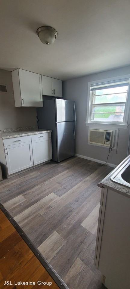 517 Putnam Ave 1-6 - Photo 3 of 7