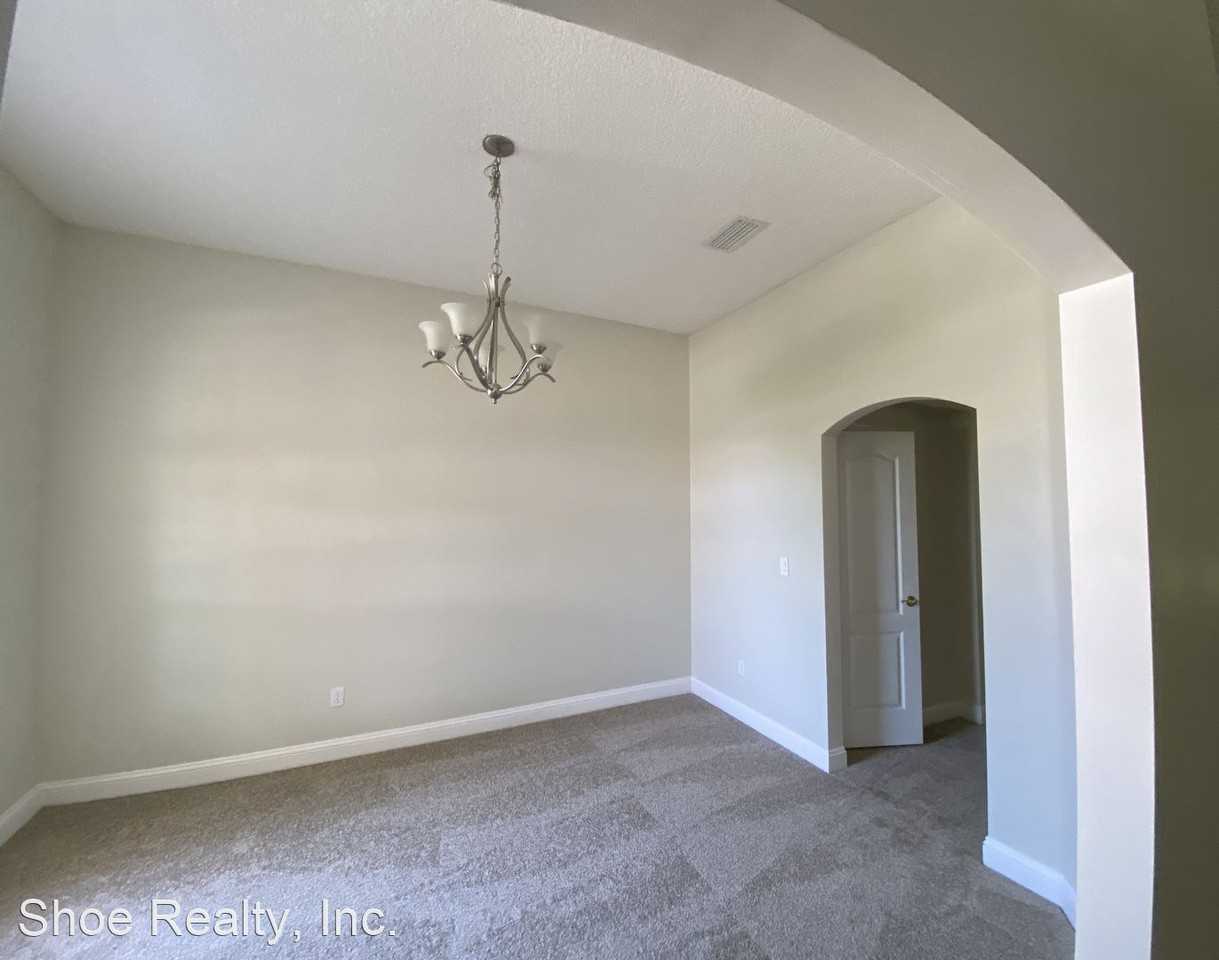 9533 Maidstone Mill Dr W - Photo 3 of 49