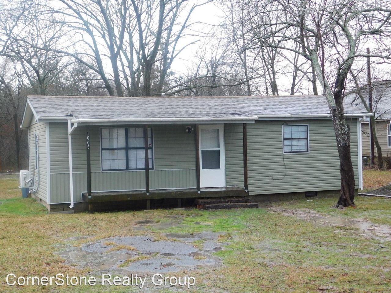 1005 Morris St - Photo 2 of 7