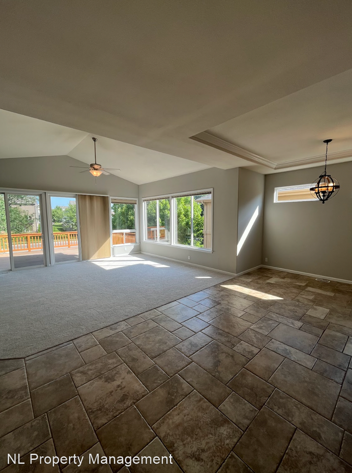 15532 Potter St - Photo 2 of 18