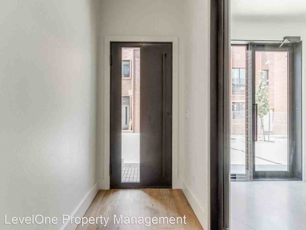 1704 Spoke St - Photo 3 of 43