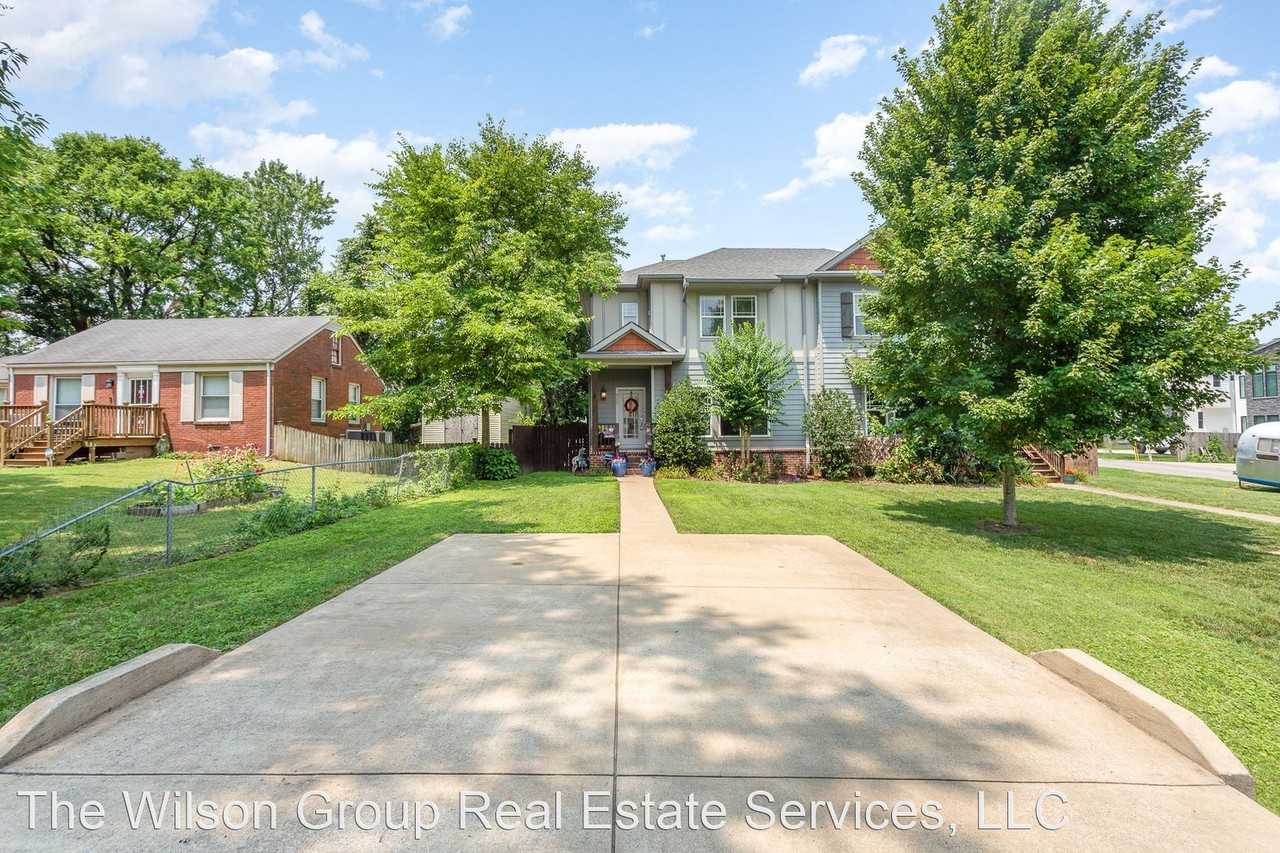 713 Groves Park Rd - Photo 2 of 15