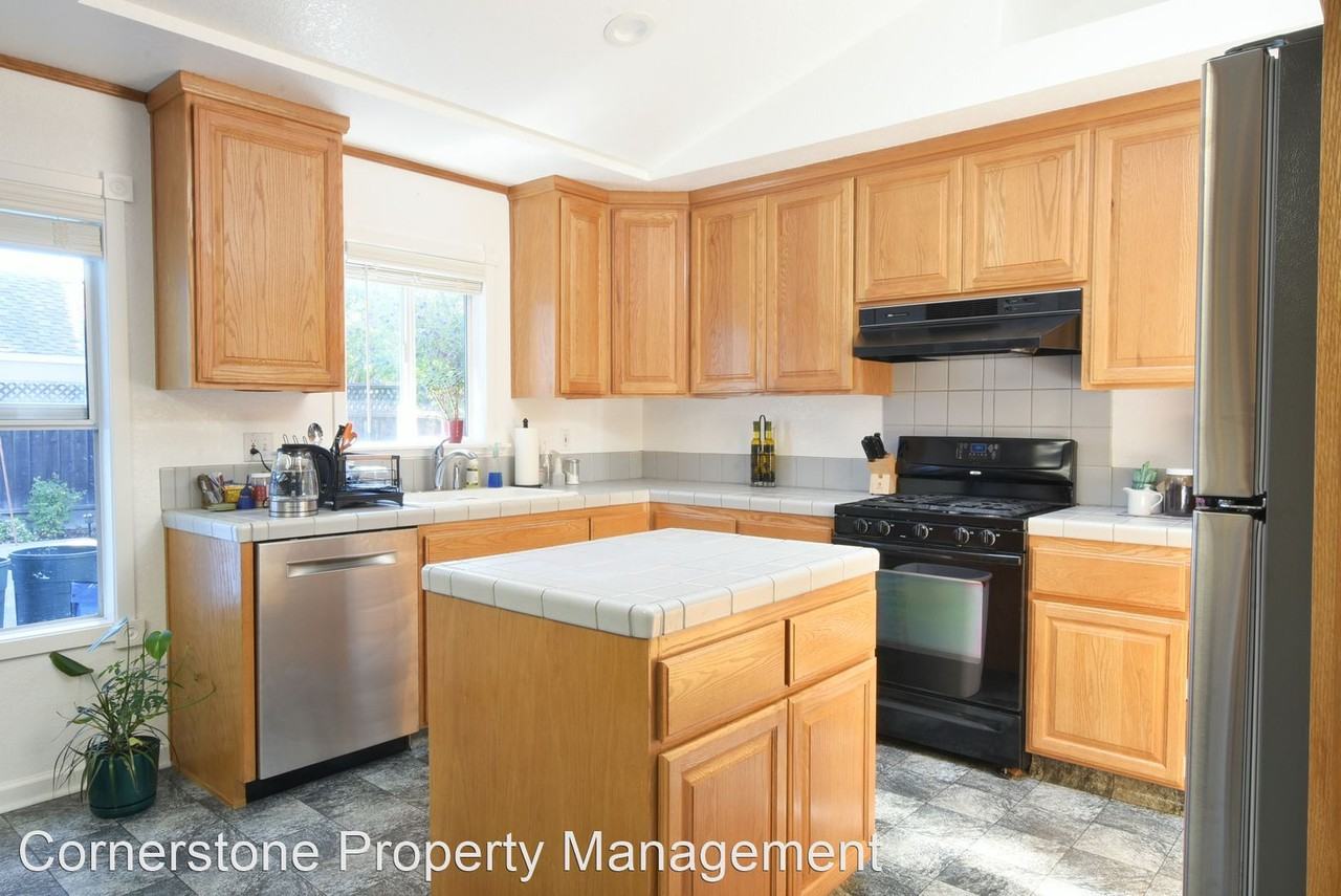 3593 Calvin Ave - Photo 3 of 31
