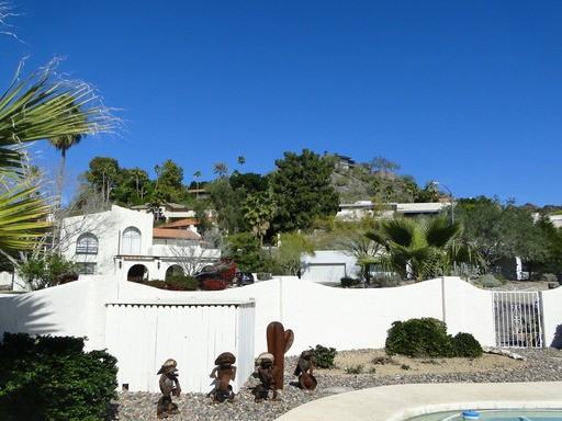 2102 E Orangewood Ave - Photo 2 of 12