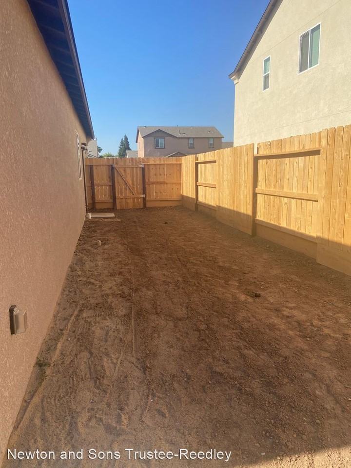 1948 E Early Ave - Photo 2 of 41