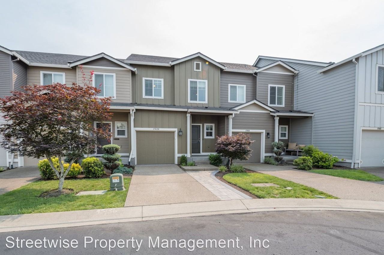 17628 Sw Devonshire Way - Photo 2 of 30