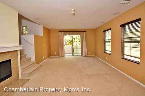 2110 Silverado St - Photo 3 of 21