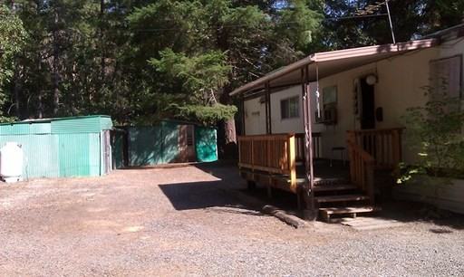 205 Hornet Ln - Photo 2 of 5