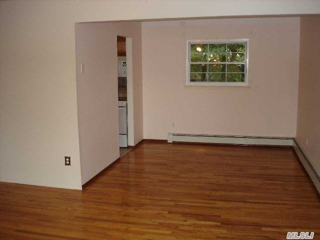 12 Crest Hill Ct - Photo 3 of 6