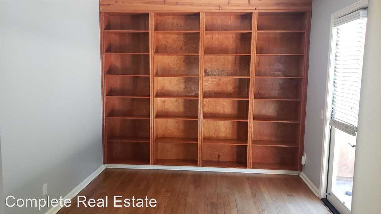 31884 Via Del Paso - Photo 3 of 9