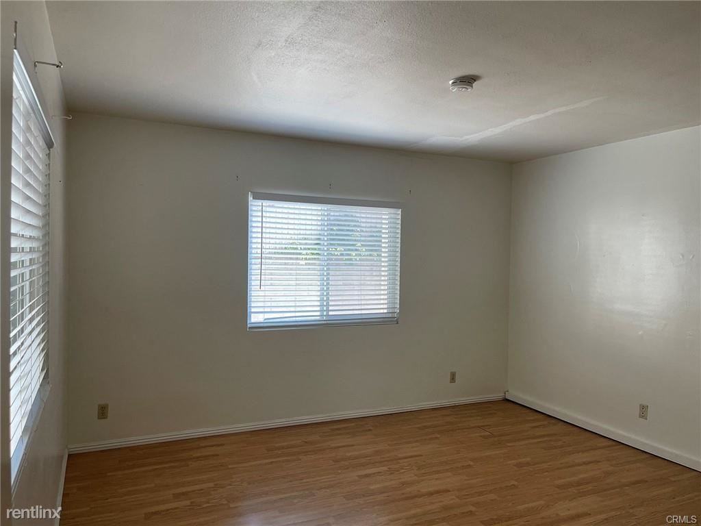 631 Harvard Ave #1 - Photo 3 of 10