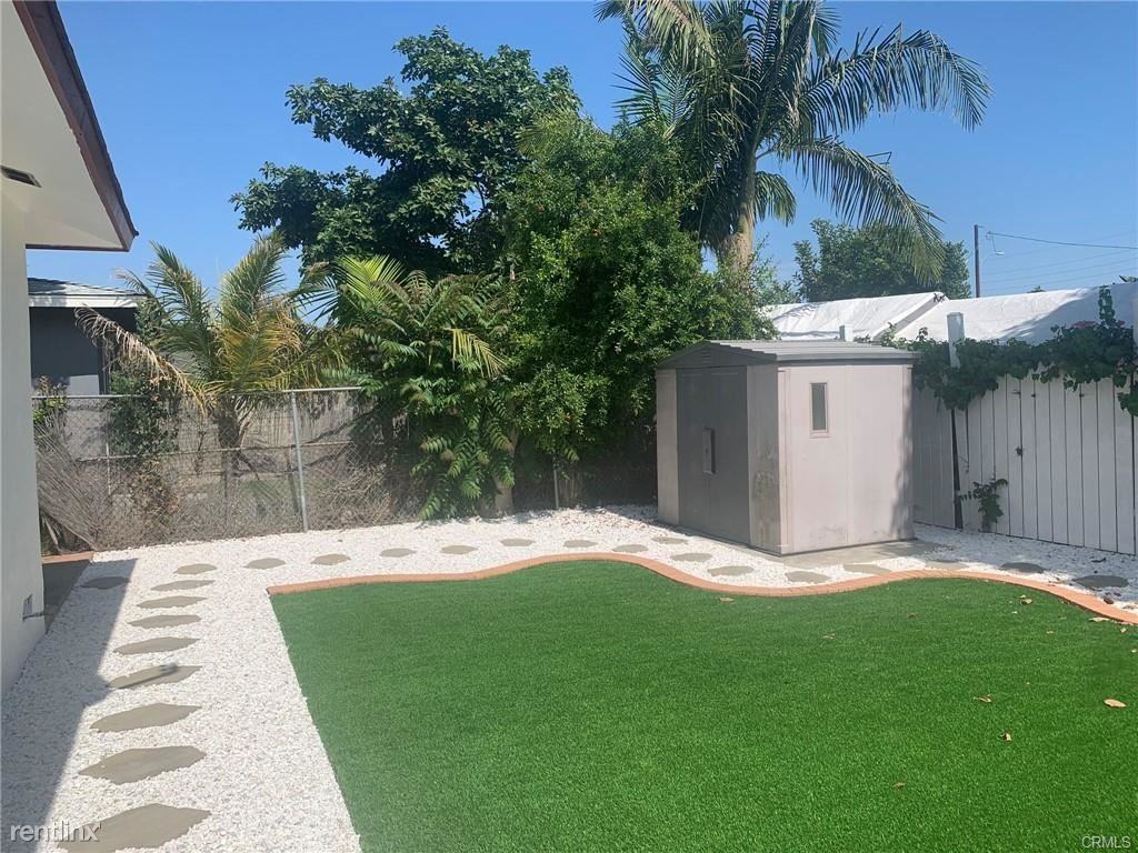 12252 Academy Way - Photo 2 of 10